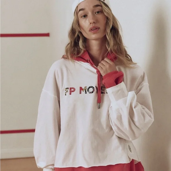 Free People Movement Inspire Logo Layer - Wildflower Logo Combo - Picture 2 of 9